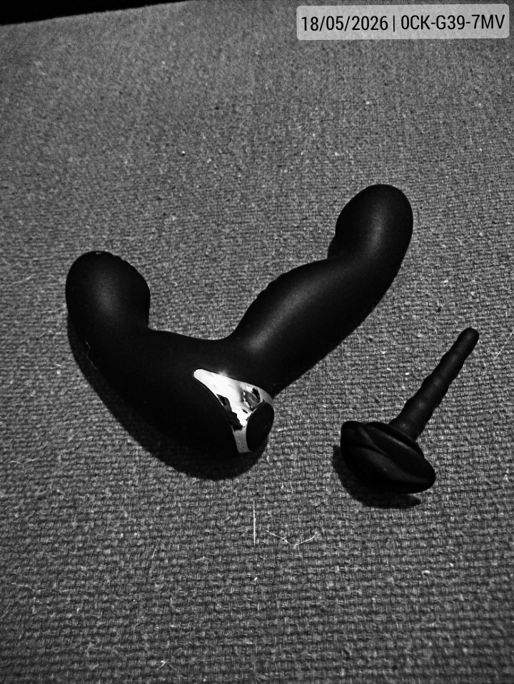 18-05-2026 | Period 28 | Day 14/222 | Cage 6 |  After a relaxing Sunday, Major ordered me to resume training my holes! 📍🔌⚡⛓️ I think, for a #mcm, I did pretty well, huh? 🤭🛐👊🖤🔒 | Vibrating prostate massager! 🔌 Silicone urethral catheter! 📍