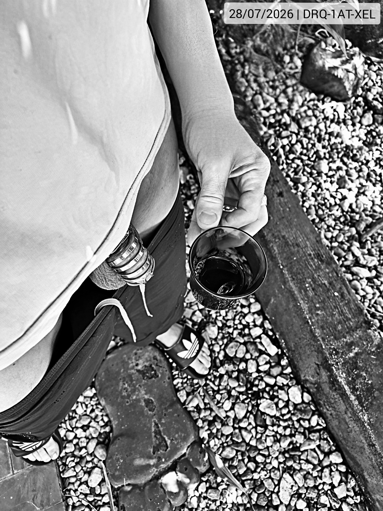 28-07-2026:| Period 29 | Day 85/222 | Cage 3 | Year 202 | Owned 160 | We had coffee in the garden today—Major style—since the cold decided to give us a break from winter around here! ☕♾️⛓️🛐👊🖤🔒