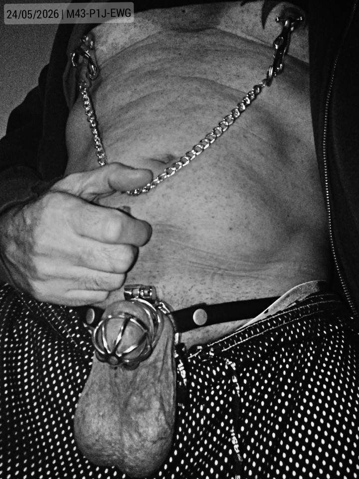 24-05-2026 | Period 28 | Day 20/222 | Cage 1 |  Despite the cold weather here, Major managed to set this slave on fire! 🥵🛐👊🖤🔒⛓️